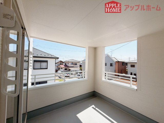 [新築住宅] 深谷市上野台 第24 全3棟のバルコニー|インナーバルコニーで突然の雨でも安心♪直射日光を防げるので、紫外線を気にせず自然の光や風を感じながら日光浴もできちゃいます♪