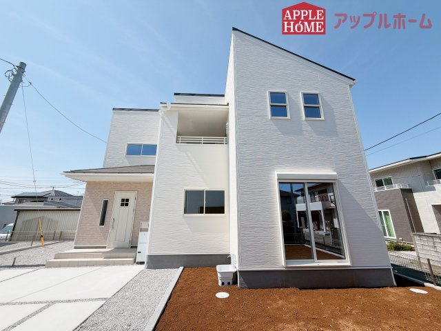 [新築住宅] 深谷市上野台 第24 全3棟の外観|◆外観写真◆白貴重で清潔感あふれる外観が目を引くお洒落ハウス！ぜひ一度内覧へお越しください！物件の魅力沢山お伝えします！いつでもお気軽にお問合せOKです！TEL「0120-466263」