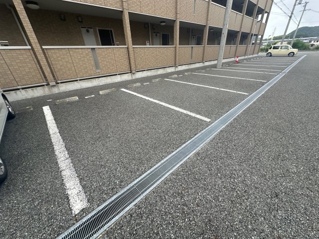セジュール東阿保　Ｂ棟の駐車場