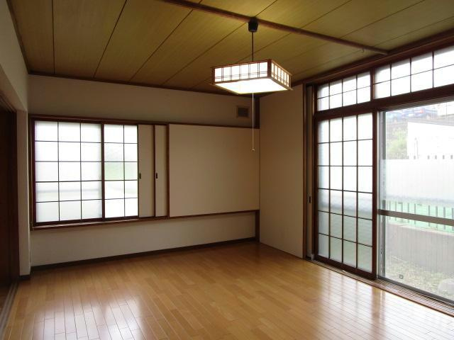 コーポ鶴ヶ岱の居間・リビング