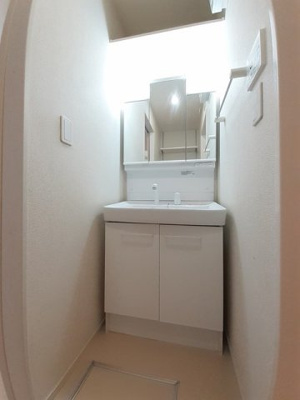 【洗面所】 | メゾン・ソレアードⅢ | 使いやすい洗面所です