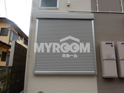ハーモニーテラス東高円寺のセキュリティ|防犯シャッター♪