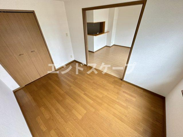 コムフォートワンの洋室|高崎、前橋のお部屋探しはエンドスケープまで！お客様の理想お聞かせ下さい♪