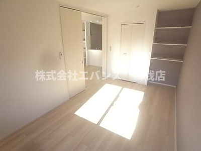 【寝室】 | カーサＧＮＫ | 開放的な寝室です