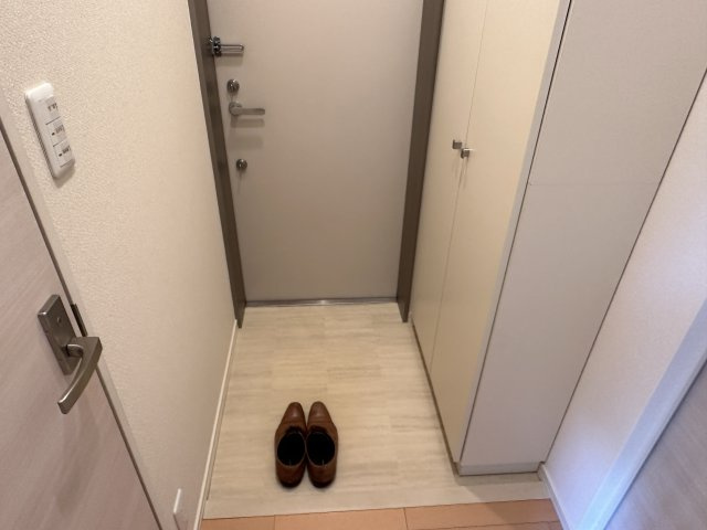 メゾン　イーハトーブの玄関