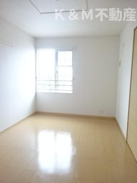 グランツ豊四季の居間・リビング|使いやすい居間です