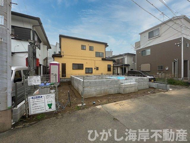 茅ケ崎市中島　新築戸建の外観|4月6日撮影　建築中　現地外観