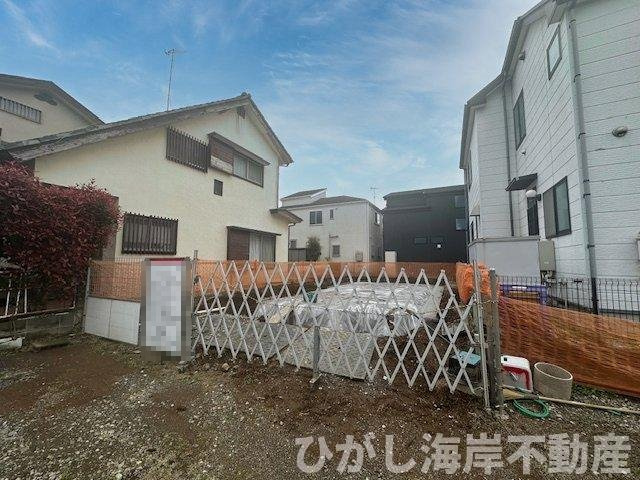 茅ヶ崎市高田2丁目　新築戸建　の外観|4月6日撮影　建築中　現地外観