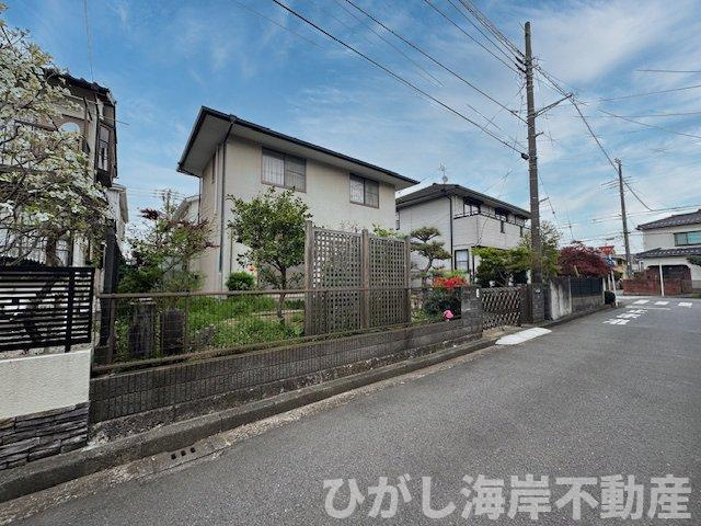茅ケ崎市高田3丁目　売地の前面道路含む現地写真|4月9日撮影　古家解体前  現地外観