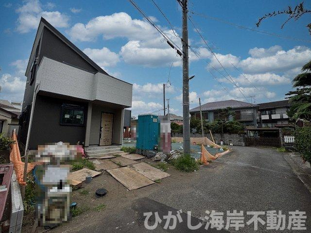 茅ヶ崎市東海岸南6丁目　新築戸建　全３棟の外観|9月4日撮影　建築中　現地外観