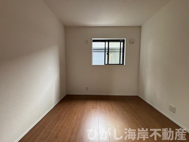 茅ヶ崎市中海岸４丁目　新築戸建　全３棟の寝室|5.3帖　洋室