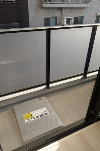 クラリティア西日暮里のバルコニー