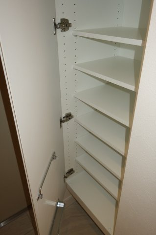 クラリティア西日暮里の収納