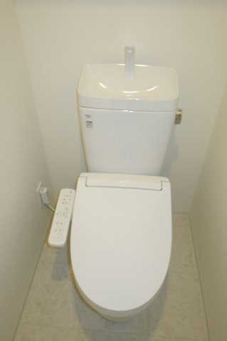 クラリティア西日暮里のトイレ