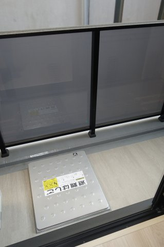 クラリティア西日暮里のバルコニー