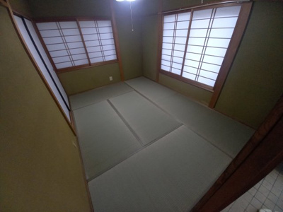 【和室】 | 津之江町2丁目車庫付貸家 | 2階和室