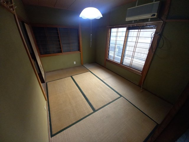 【和室】 | 津之江町2丁目車庫付貸家 | 2階和室