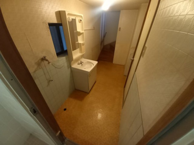 【洗面所】 | 津之江町2丁目車庫付貸家