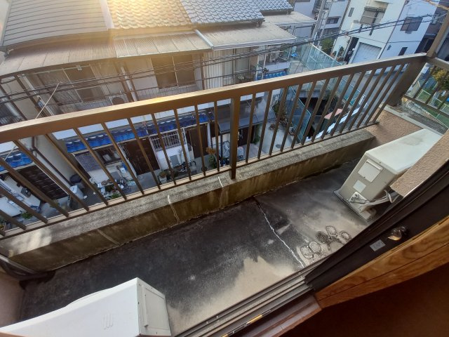 【バルコニー】 | 津之江町2丁目車庫付貸家 | 3階バルコニー