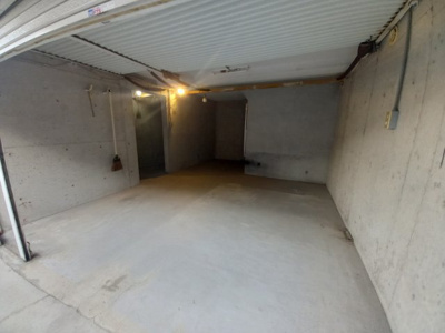 【駐車場】 | 津之江町2丁目車庫付貸家