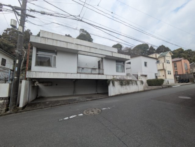 自然豊かな住環境　陽当たり良好