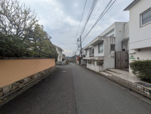 自然豊かな住環境　陽当たり良好の前面道路含む現地写真|前面道路