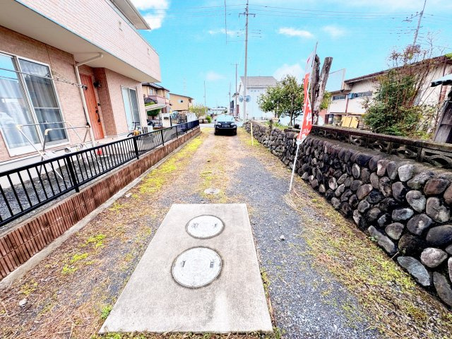 太田市新田市野井町　中古住宅の駐車場