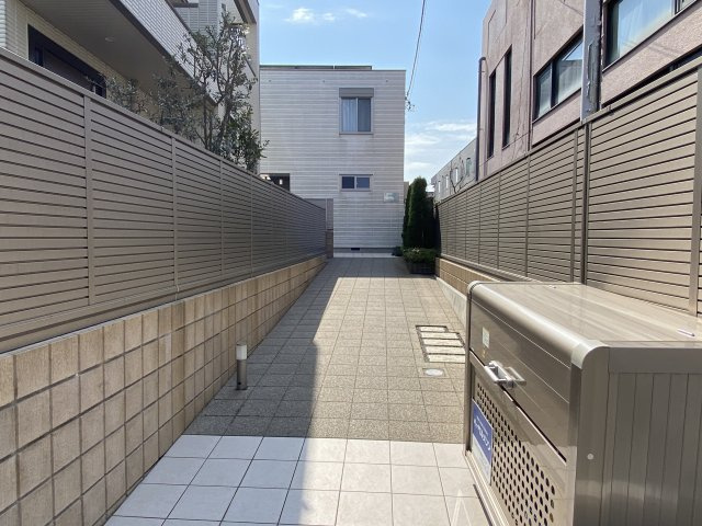 テル荻窪のエントランス
