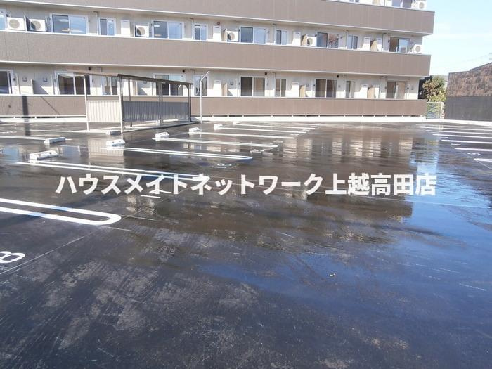 アクシア西本町の駐車場|駐車場