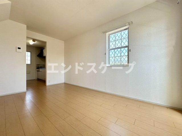 エタニティの居間・リビング|高崎、前橋のお部屋探しはエンドスケープまで！お客様の理想お聞かせ下さい♪