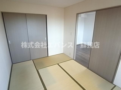 【寝室】 | エスポアガーデン | 落ち着いた色調の寝室です