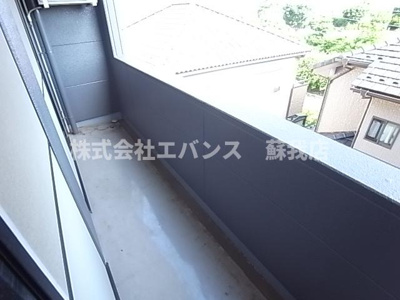 【バルコニー】 | エスポアガーデン | 暖かな日差しのふりそそぐバルコニー