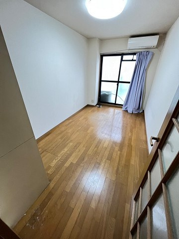 ワンズ仁川の居間・リビング