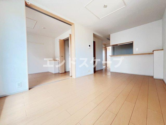 メゾン　ド　ルミエール　Ⅱの居間・リビング|高崎、前橋のお部屋探しはエンドスケープまで！お客様の理想お聞かせ下さい♪