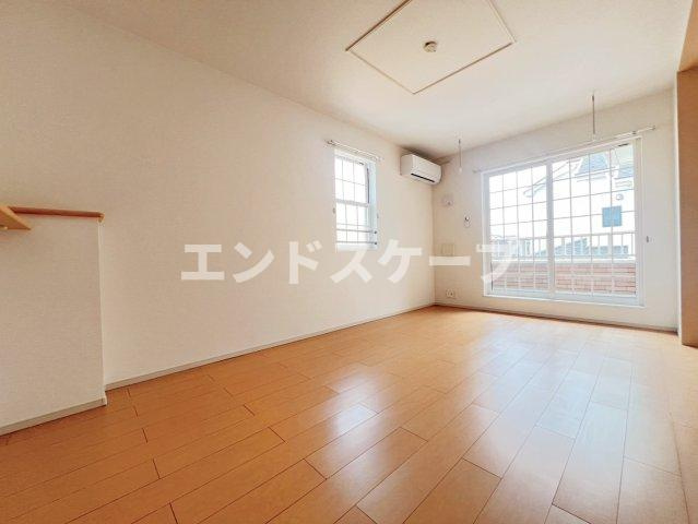 メゾン　ド　ルミエール　Ⅱの居間・リビング|高崎、前橋のお部屋探しはエンドスケープまで！お客様の理想お聞かせ下さい♪