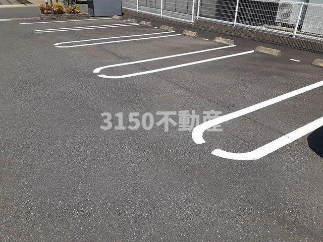 Ｃｏｍｆｏｒｔ　Ｓｉｚｕｋａの駐車場