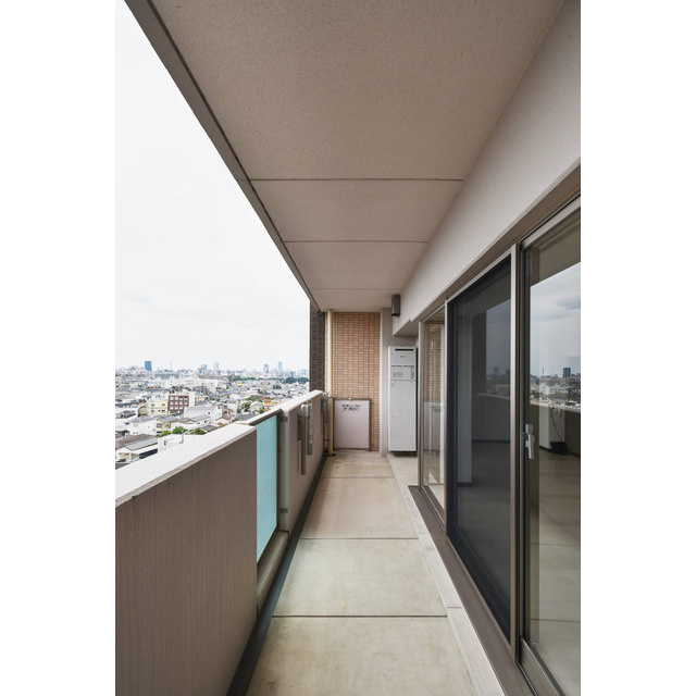 茶屋ヶ坂ライズのバルコニー