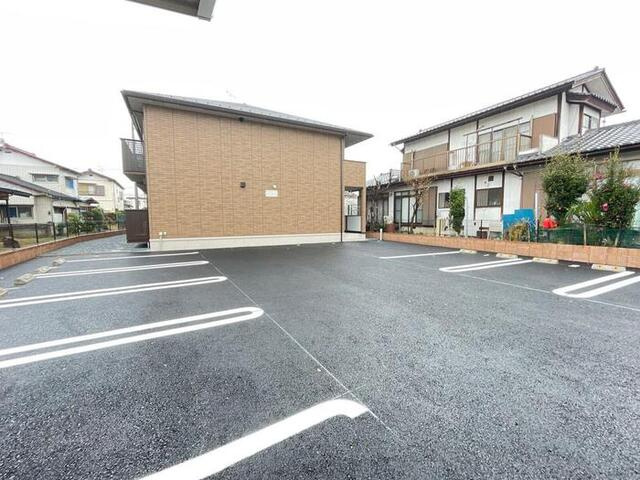ラルーチェⅤの駐車場|駐車場