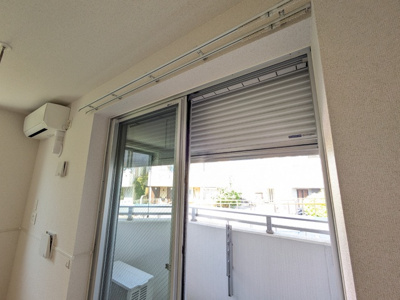 雨風や防犯にも安心☆シャッター雨戸☆