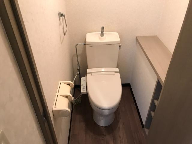 エスポアガーデンのトイレ|シャワー付トイレ