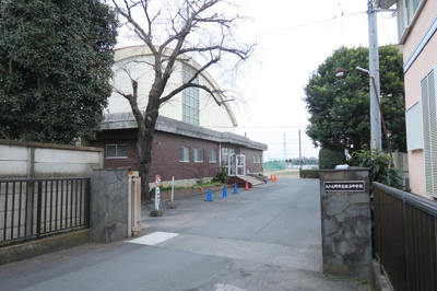 あきる野市立秋多中学校まで300ｍ