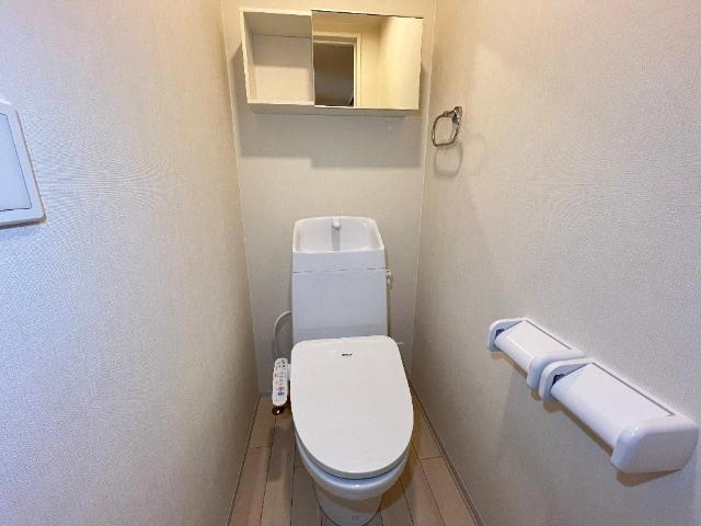 フィールドアップ横井のトイレ|シャワー付トイレ