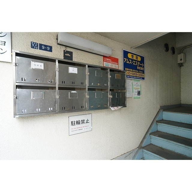 Ｚマンションのエントランス|エントランス