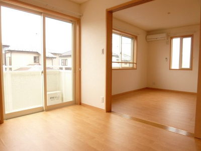 ２階角部屋・２面採光・ＬＤＫ１１．５帖