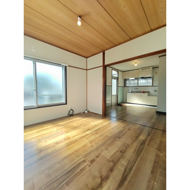 鵜沼朝日町3丁目戸建ての居間・リビング