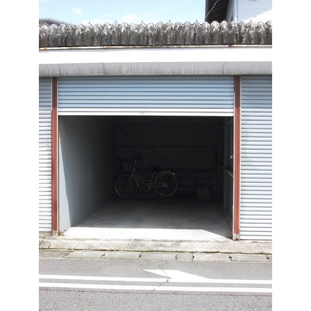 岐阜市柳津町丸野２丁目の駐車場の外観