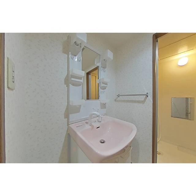 ジュネスＳＨＩＭＡＢＥの洗面所