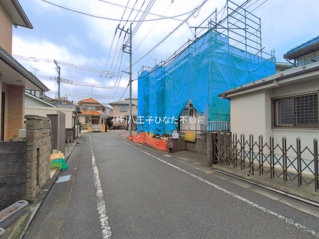 祝　成約済み　八王子市　泉町　新築戸建て　７期の前面道路含む現地写真|～仲介手数料無料☆八王子ひなた不動産～八王子市泉町　新築戸建て