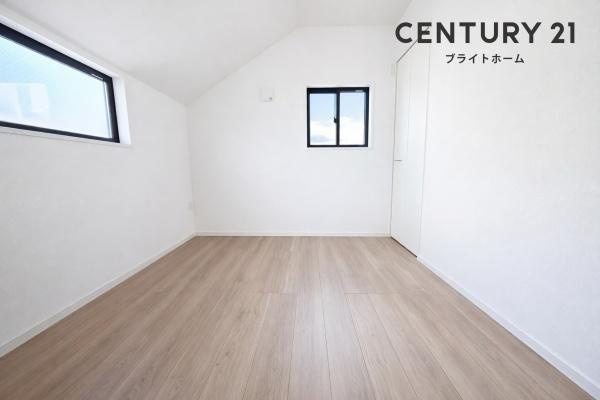 横浜市泉区中田南５丁目の新築一戸建の洋室|落ち着きのある洋室です！
休日はこちらでおくつろぎ下さい♪