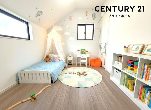 横浜市泉区中田南５丁目の新築一戸建の洋室|本画像はAIがCGで家具作成しており、実際の現地に家具は設置されておりません。また、販売価格に家具等は含まれておりません。